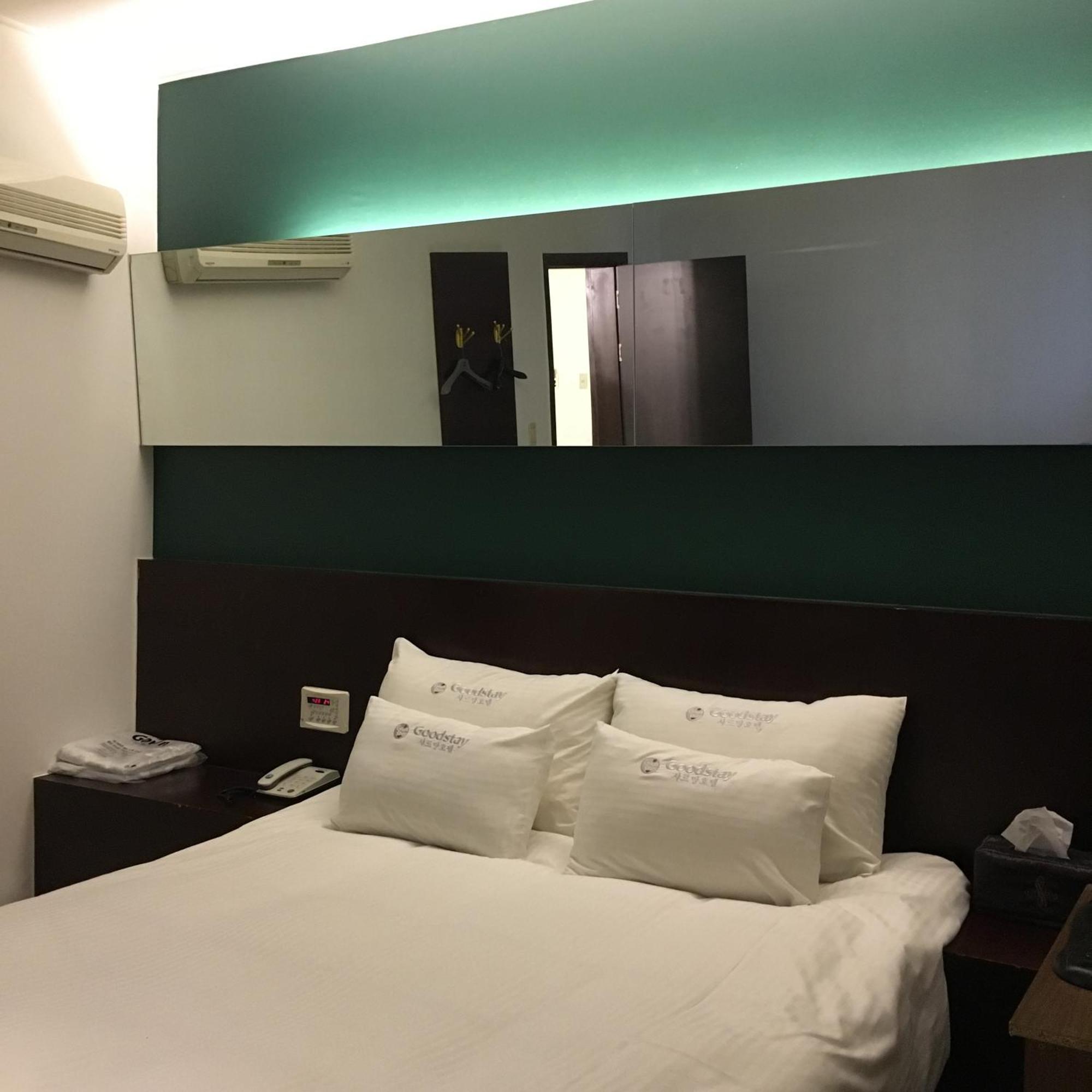 Charmant Hotel Mokpo Zimmer foto